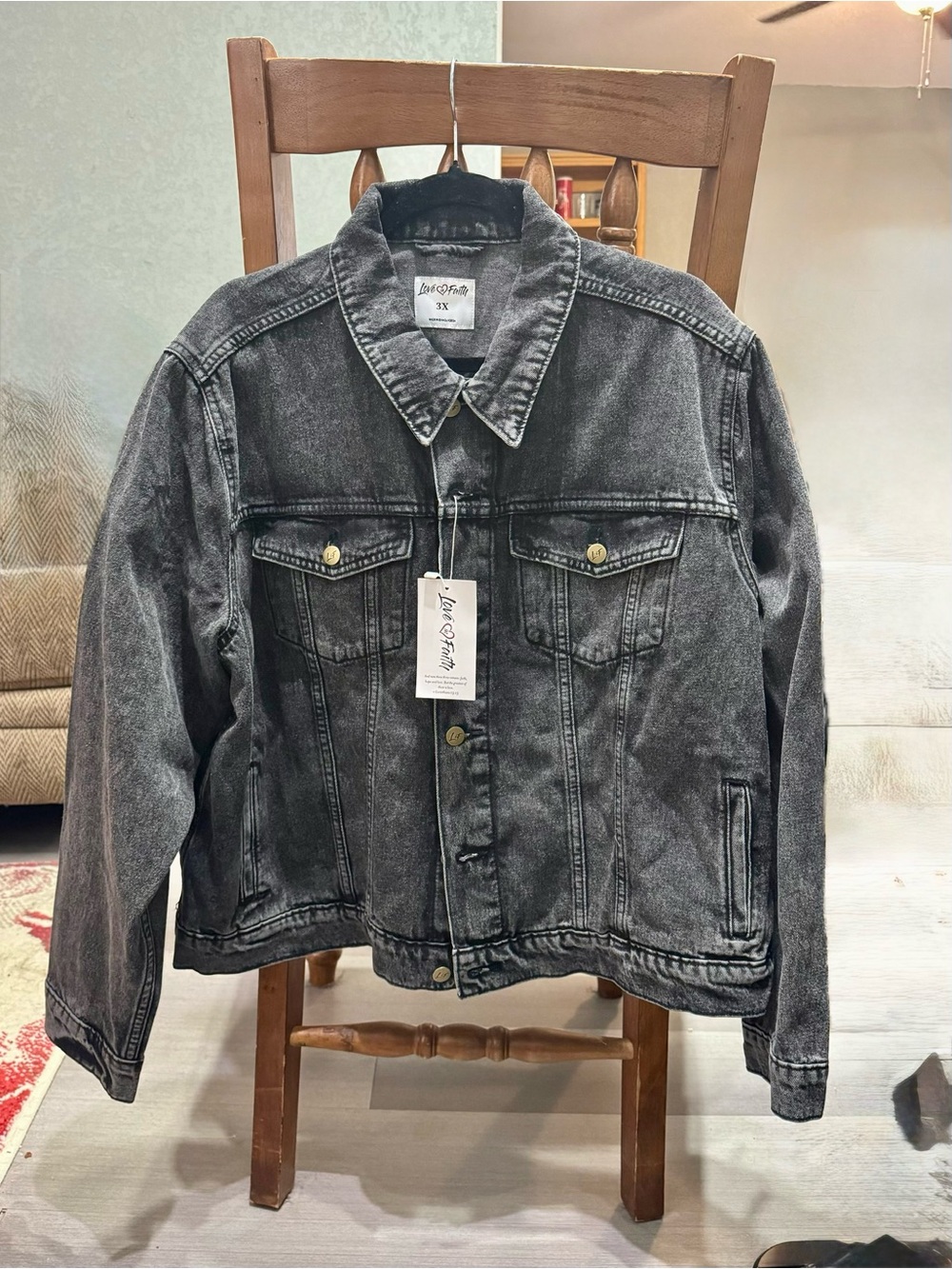 Luxe & Faith Women's Black Washed Denim Jacket